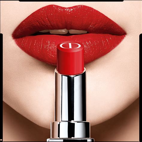 O batom vermelho definitivo, conheça Rouge Dior 999